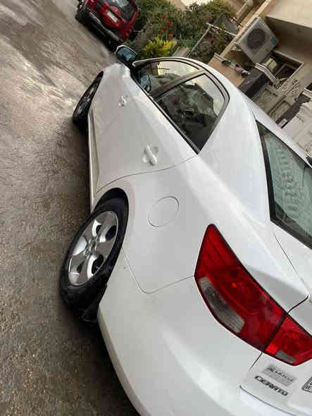 سلام عليكم سيراتو 2010
رقم أربيل جديد بسمي تريد وكاله تريد تحويل
سياره جديده 5 ويل كب
موصفات عاديه
سونرها بل صور موجود
سعر 95 مكاني بغداد شعب
استفسار رقم ***********
