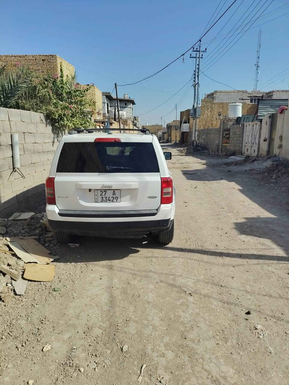 السلام عليكم
جيب باتريوت موديل 2013 كير ومكينة مكفولات وحدادية جديده تايرات نظاف  بيه طخات و الباقي مكفوله من الكص و العيب الشرعي باسمي السياره رقمه ذي قار شرط المداور. ملاحضه السيارة فور ويل وملغي السيارة ضربته بجم بامريكا 
للاستفسار. ***********
