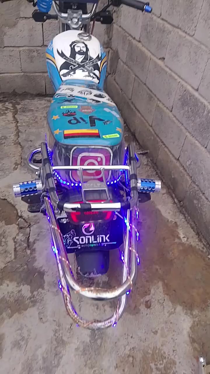 سلام عليكم دراجه للبيع 2025/1
واحد على واحد 4كير السعر 800وبيه مجال 
مكاني ديالى شهربان حي العصري


**إذا كنت صاحب هذا الإعلان وتريد حذفه لأي سبب، رجاءا أرسل رسالة إلى الدعم الفني**