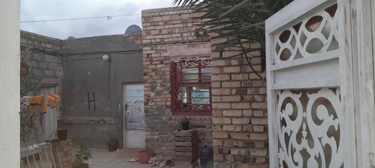 سلام عليكم
بيت للبيع في منطقه حي الميكانيك ✅
زراعي سند 25 مشمول بتطويب  مساحته 200م ✅
يتكون من غرفتين وصاله ومطبخ وصحيات ✅
البيت نضيف ومرتب سعره41 وبي مجال للشراي ✅
 مثل ما موضح بصور ✅ رقم الهاتف ‏‪***********‬‏
