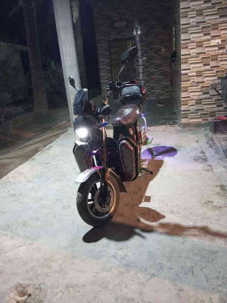 دراجه شحن 2024
بطارياتها نضاف
5بطاريات 
ما متعوب تجي تركب وين ما يعجبك جيك 
لتواصل *********** واتساب موحود
