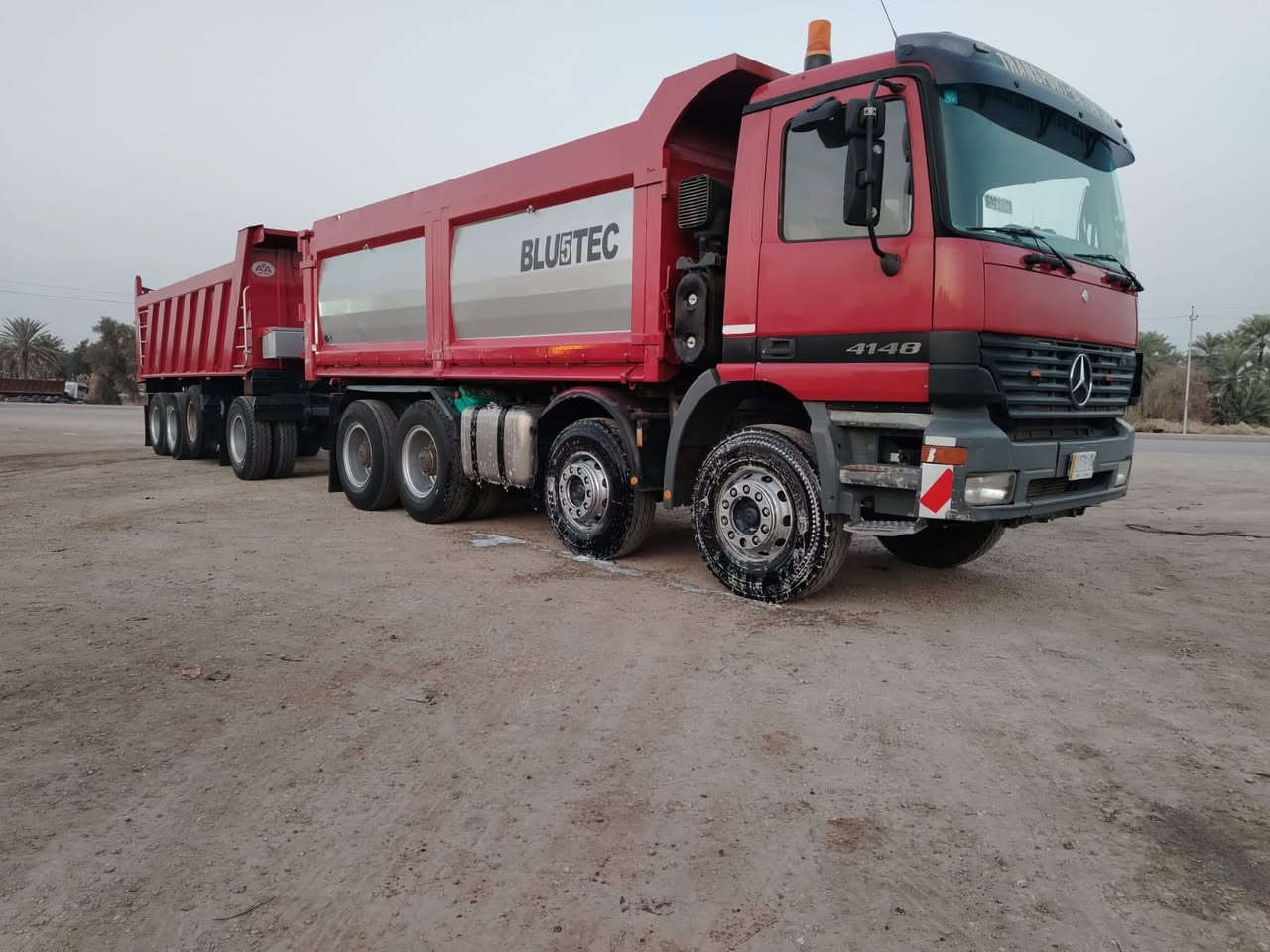 سلام عليكم اكتروز موديل 2001  بموديلها مامعلايه  حجم 4148  مكينه V8 .  سياره مربوطه قاطره ومقطوره    تحويل  ثاني يوم لاستفسار ***********
