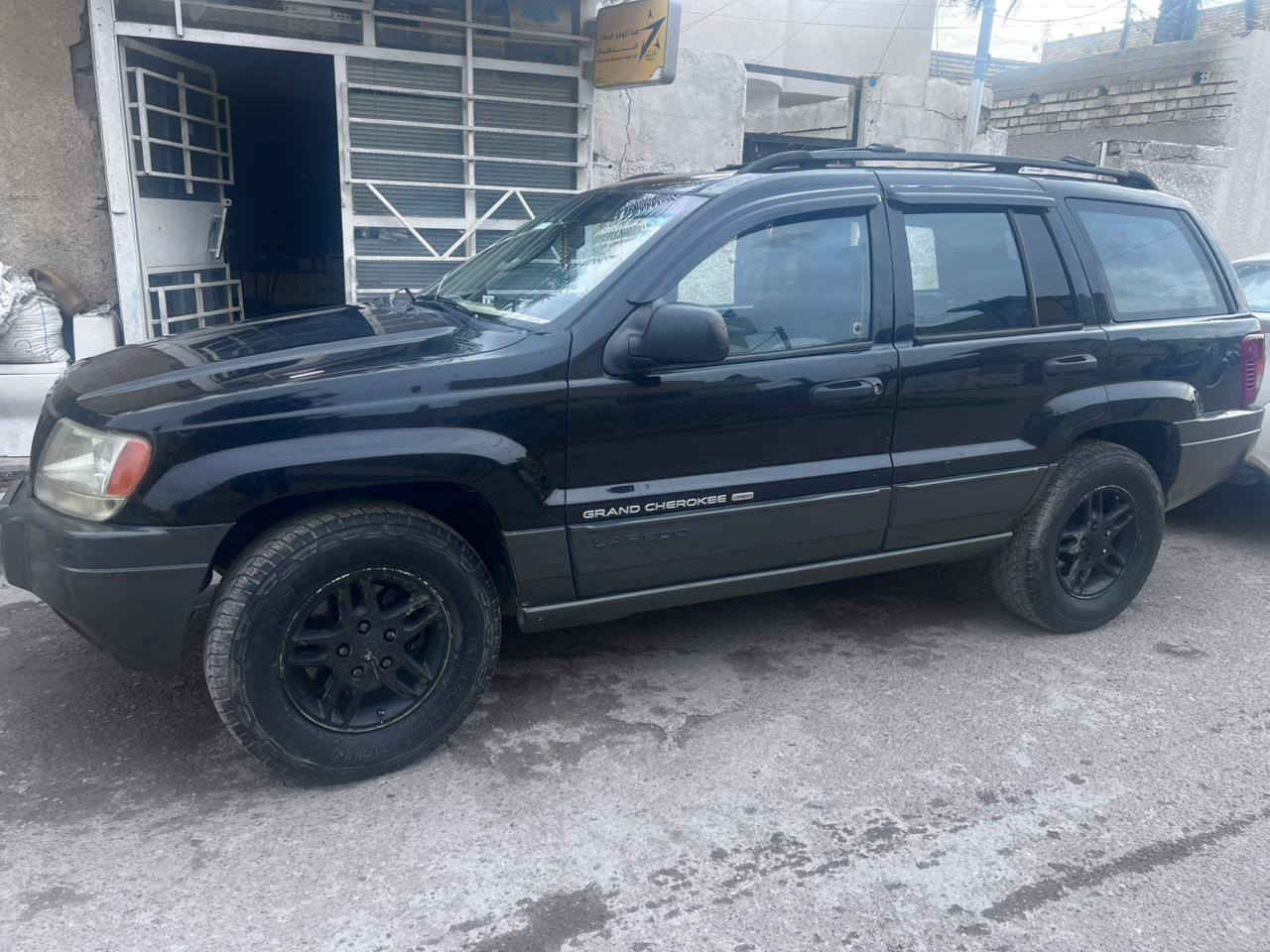 السلام عليكم جيب موديل 2004 سياره جاهزه من كل النواحي دوشمه جديده كهربائيات كله شغاله بغداد الشعله بيع فقط سعر 70 وبيه مجال بصيط حك الجيه رقم السياره  سليمانيه تتفئه تبريد شغال ***********
