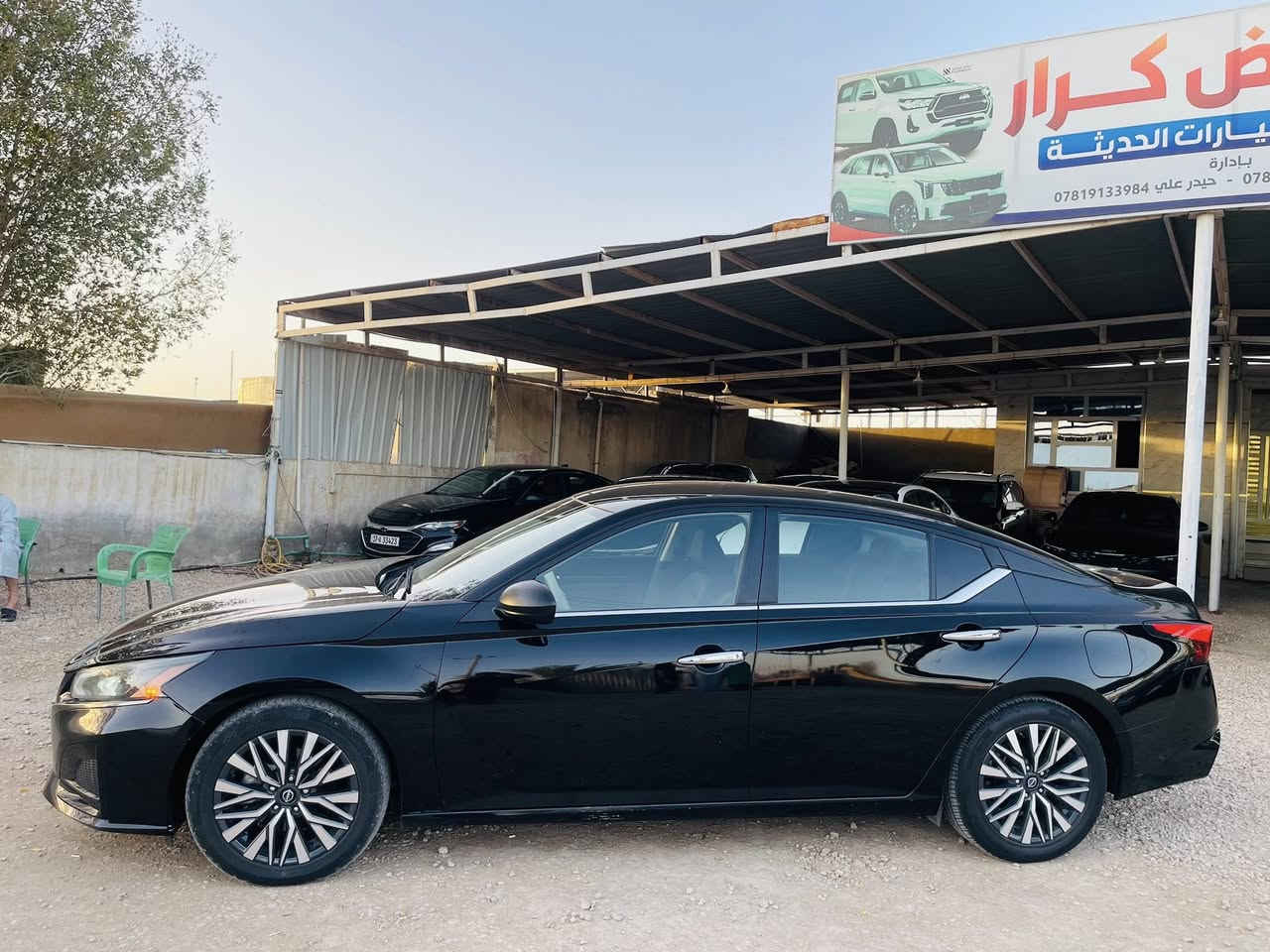 سلام عليكم
نيسان ألتيما 2024 
معوقين وكاله عامه من المالك مباشر
مواصفات:
* شاشة 8 إنج مع Apple CarPlay و Android Auto
* كامرة خلفية + حساسات
* رادار أمامي + تحذير مغادرة المسار
* Blind Spot + Rear Cross Traffic
* تشغيل بصمة + دخول ذكي
* مثبت سرعة ذكي
* سكان جلد سبورت D-Shape
* جنوط 18 إنج سبورت أصلية
* LED أمامي وخلفي + Fog Lights
* مرايا كهرباء بإشارات
* 6 سماعات / متوفر Bose بالفئة البريميوم
* مقاعد Zero Gravity مريحة جدًا
* صندوق واسع + صرفية ممتازة
* Safety Shield 360 كامل للسلامة
* ⁠السونار مرفق بل منشور
* ⁠📍المركز /السماوه /معرض كرار لتجاره السيارات
* ⁠للأستفسار/ ‭0781 913 3984
