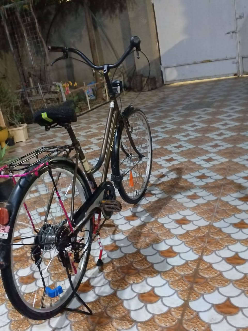 السلام عليكم بايسكل البيع السعر 95الف  بي مجال  لريد يتواصل عاه هذه الرقم***********
