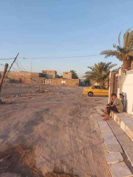 بيت لبيع بشارع المطارالجديدالمساحه ٧٠متر مقابيل  الساحه  مال الطوبه البيت يحتوي على غرفه وصاله ومطبخ وصحيات  مكانه راقي البيت  السعر ١٦وبي مجال للستفسار*********** مكتب بركات ام البنين مقابيل شارع السبيس
