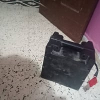 زوج بطاريات • ١٢ فولت • ٢٠ أمبير