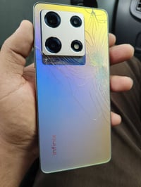 أنفنكس نوت30 برو للبيع بدون ملحقات ذاكرة 256 عشوائيه 8 جهاز كلش نظيف ب...