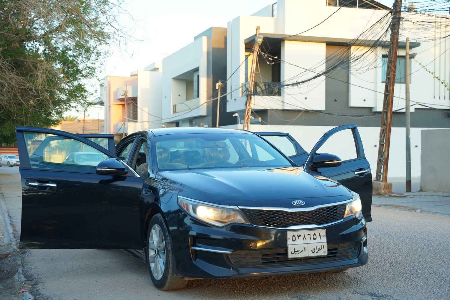 سلام عليكم 
اوبتيما 
الموديـل 18
الحـادث سونار مرفق بالمنشور باب خلفي وربع بنيد بدون ايرباك ولا شواصي 
ماشية 72 الف 
السيارة نظيفه كلش جاهزة 
محرك 2400 
شاشة
تحكمات 
نقطة عمياء 
حساسات خلفية 
السعـر 133 وبيها مجال 
***********
مكان السيارة نجف
