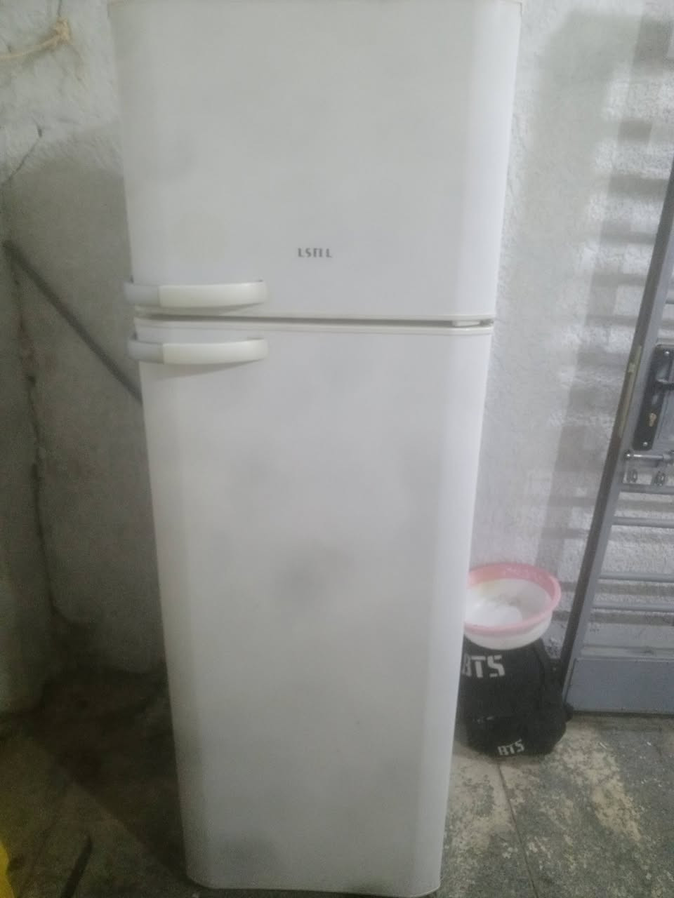 ثلاجه نضيفه السعر 150قفل


**إذا كنت صاحب هذا الإعلان وتريد حذفه لأي سبب، رجاءا أرسل رسالة إلى الدعم الفني**