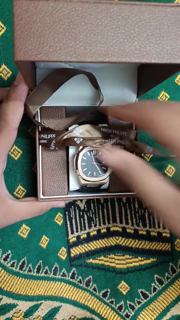 سلام عليكم ساعه PATEK PHILPPE ساعه ماستر درجه اوله ساعه غير مستخدمه سير جلد سير فراشه ساعه كشف حلوه وسعره مناسب مع التوصيل علق ب تم يوصلك السعر 🌷


**إذا كنت صاحب هذا الإعلان وتريد حذفه لأي سبب، رجاءا أرسل رسالة إلى الدعم الفني**