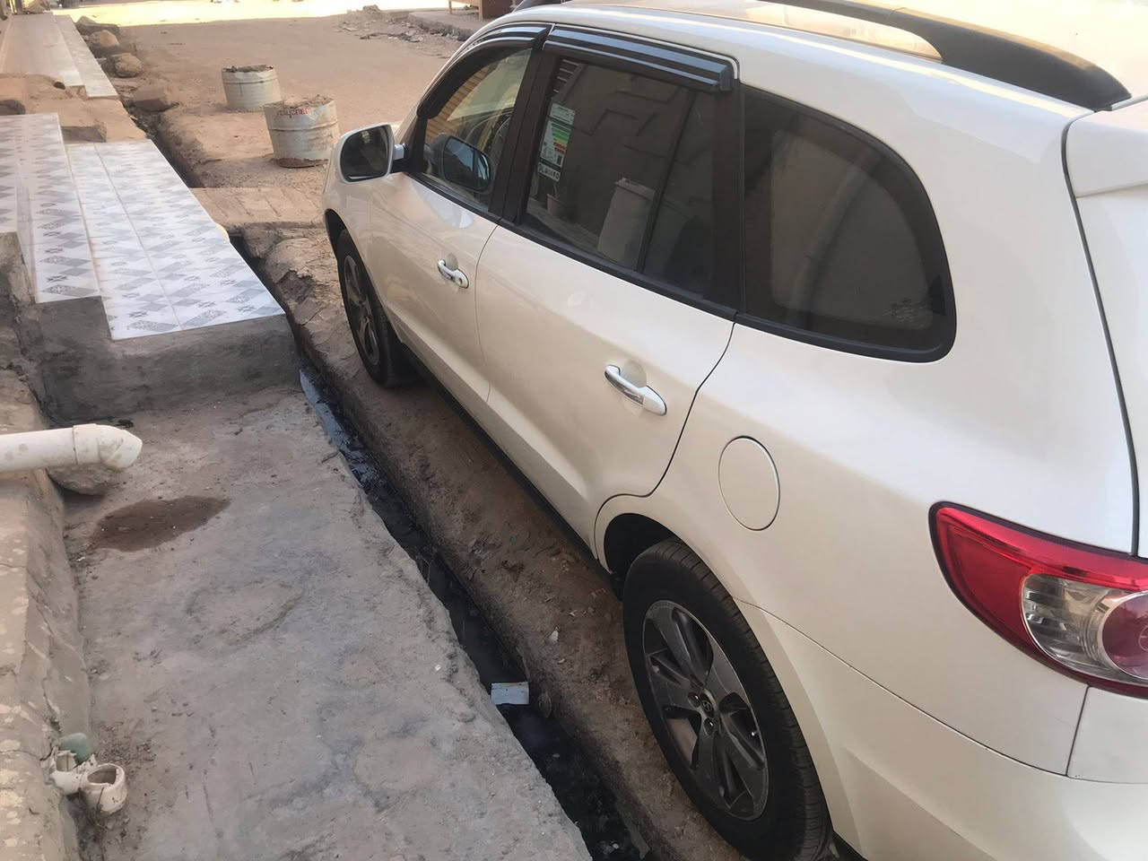 سنتافيا ١٢
فول مواصفات 
٦ سلندر 
٧ راكب 
مكاني الشطره ٠٧٧٣٢٠٦٧١٨ 
***********
