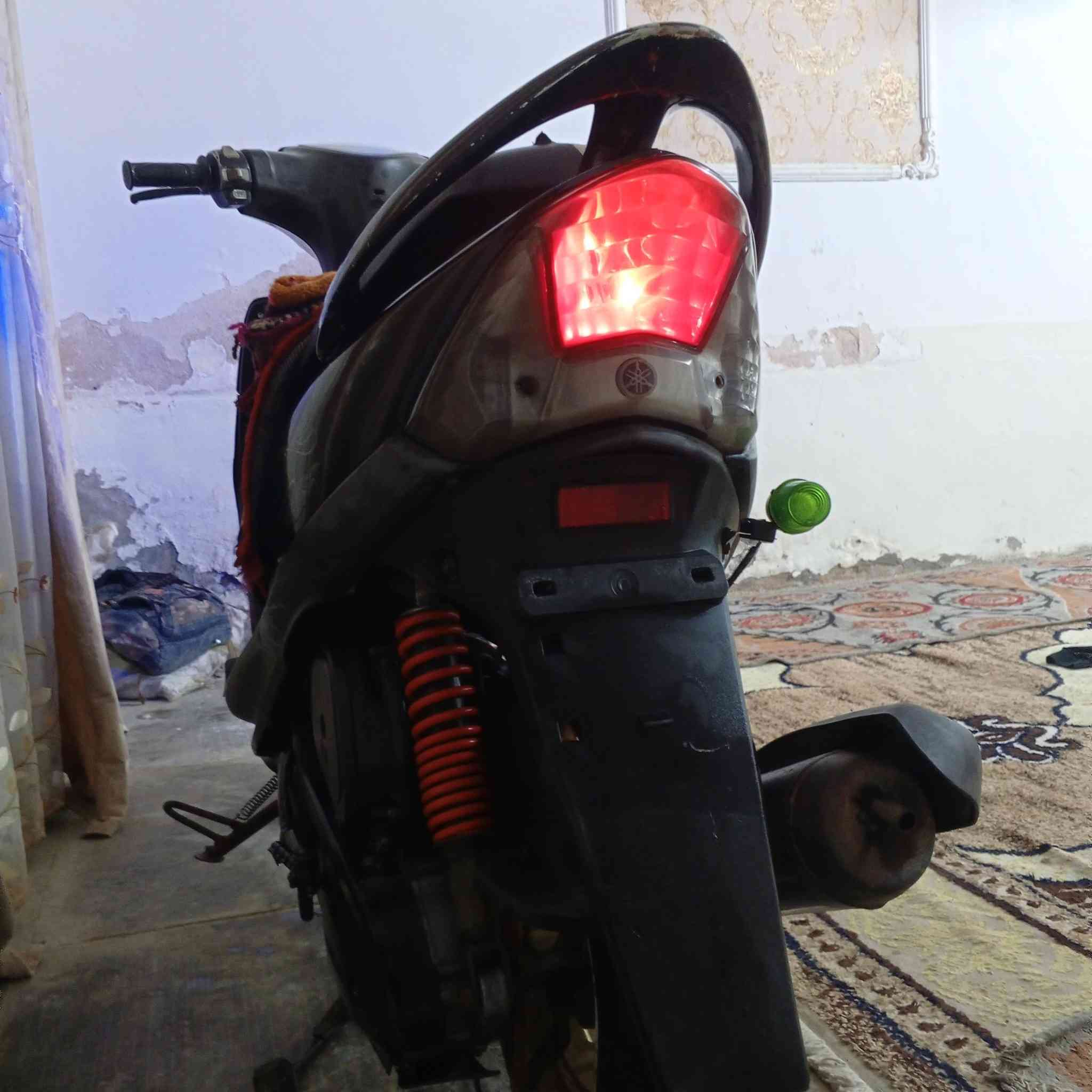 سلام عليكم دراجه للبيع ماكس عدله صاله شهرين نازله من رمبه بوشه 49بلاد دراجه صبانه ما ممدوده عليه سلف هندر مكاني ديوانيه سعر 850  للتواصل رقمي /***********
