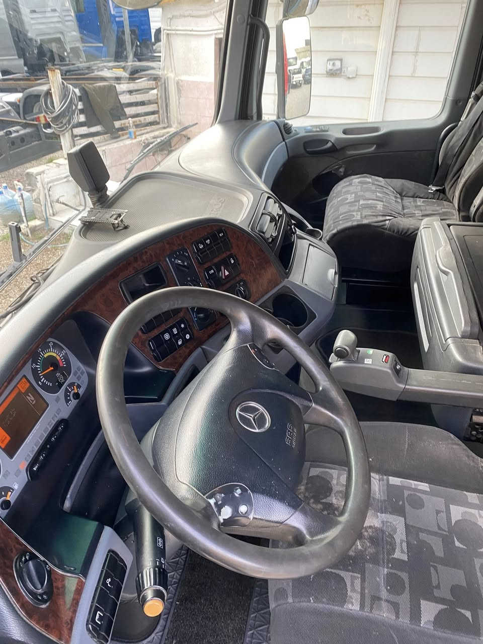 👇للبيع ماشالله اكتروز.
موديل2005
فول فول موصفات.
تاقم تيار جديد.
سنه ويه جديد
حجم(1844)✅بل📦
سياره مكفول كفاله عام.
📍مكان سليمانيه معرض بابل
📞 ***********
📞***********
