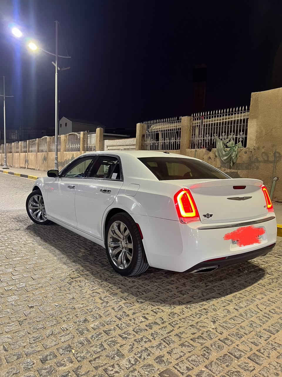 السلام عليكم 
للبيع اوبامه موديل 2016
كلين تايتل  
كفاله من ضربه ومن فتح ومن صبغ
فقط الموضح بالصوره بارد وبيهه بيديار والباقي كله كفاله 
مواصفات محرك 3600
فتحه بنوراما
شاشه كبيره 
كامره خلفيه
كشنات جلد 
داخل اسود
كشنات كهرباء تدفئه
عداد 260
ويل 20
ماشيه 152
وتشغيل عن بعد
وباقي المواصفات المعروفه 
رقم دهوك السنويه ال30
مكاني بصره 
مارد ع فيس رجائن لحد يراسل 
رقم التلفون ***********
