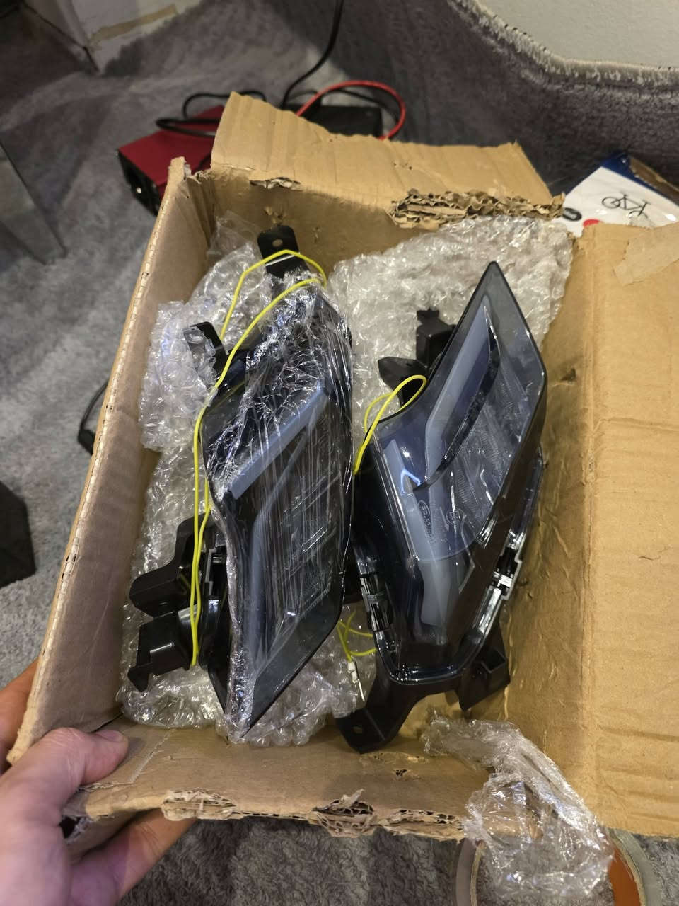 متوفر ***********
