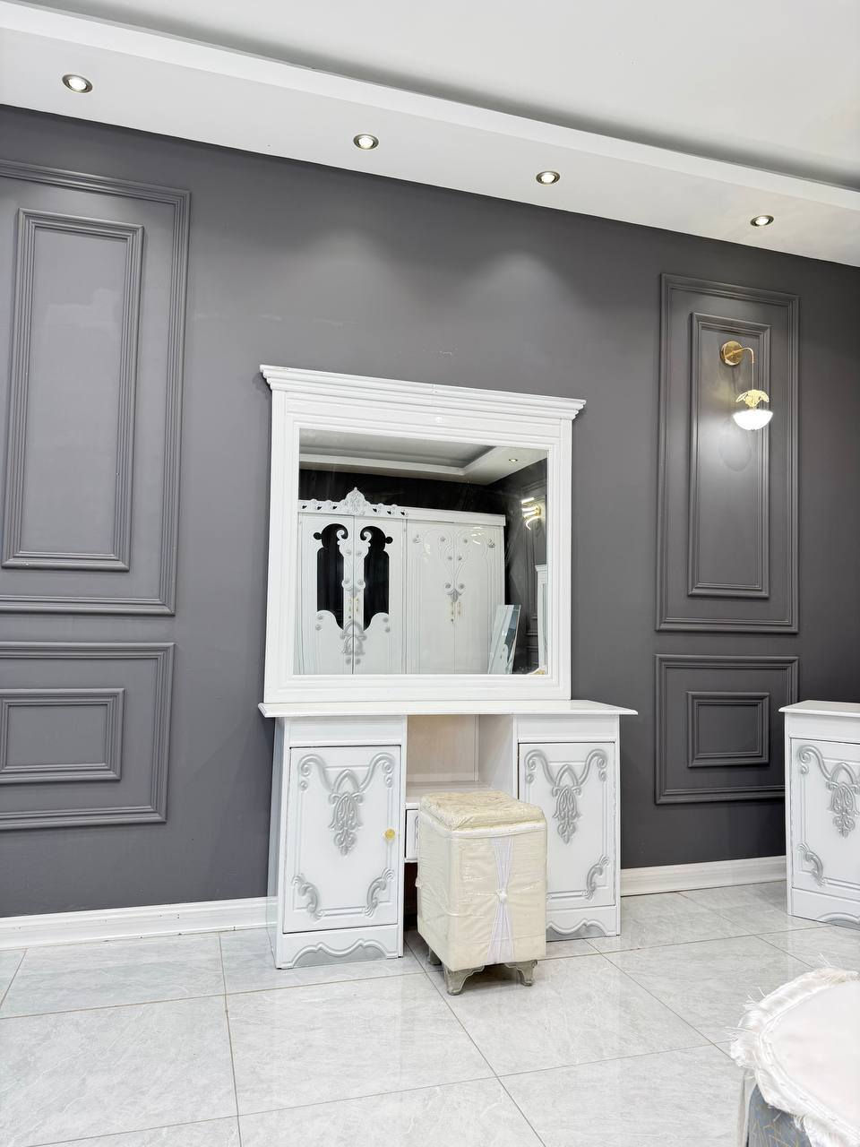 كل الغرف الموجوده سعرها  مليون فقط🔥🔥🔥🔥🔥🔥🔥
السعر // مليون فقط 😍

🔅تفاصيل الغرفة المرمري  ....

 خارج ٤ملم ام دي اف 🔺
وداخل معاكس  ٣ملم 
صبغ حراري  درجة اولى 

عدد القطع  ٧ قطع 😍
🔺1 //جرباية  قياس  ١٦٠ × ٢٠٠ 
🔺//ميز جانبي ايسر قياس ٥٠
🔺2// وميز  جانبي  قياس ٥٠
🔺3// زاوية ارتفاع مترين عرض ٨٠
🔺4// وميز بلازمه  
🔺5//وميز مراية ارتفاع مترين عرض ١٢٠
🔺6// وكنتور ٦ باب  ارتفاع مترين و١٥ طول ٣ متر و١٥

القطعه الثامنة حسب الطلب شازلون
سعرها ٥٠ الف ❤️

(توصيل مجاني مركز بغداد )
التوصيل يشمل الشد مجاني 🔥
(اطراف ٥٠)
باقي المحافضات حسب البعد
شازلون سعرها ٥٠ الف
شازلون مخزن ٧٥ الف

رقمي ***********
