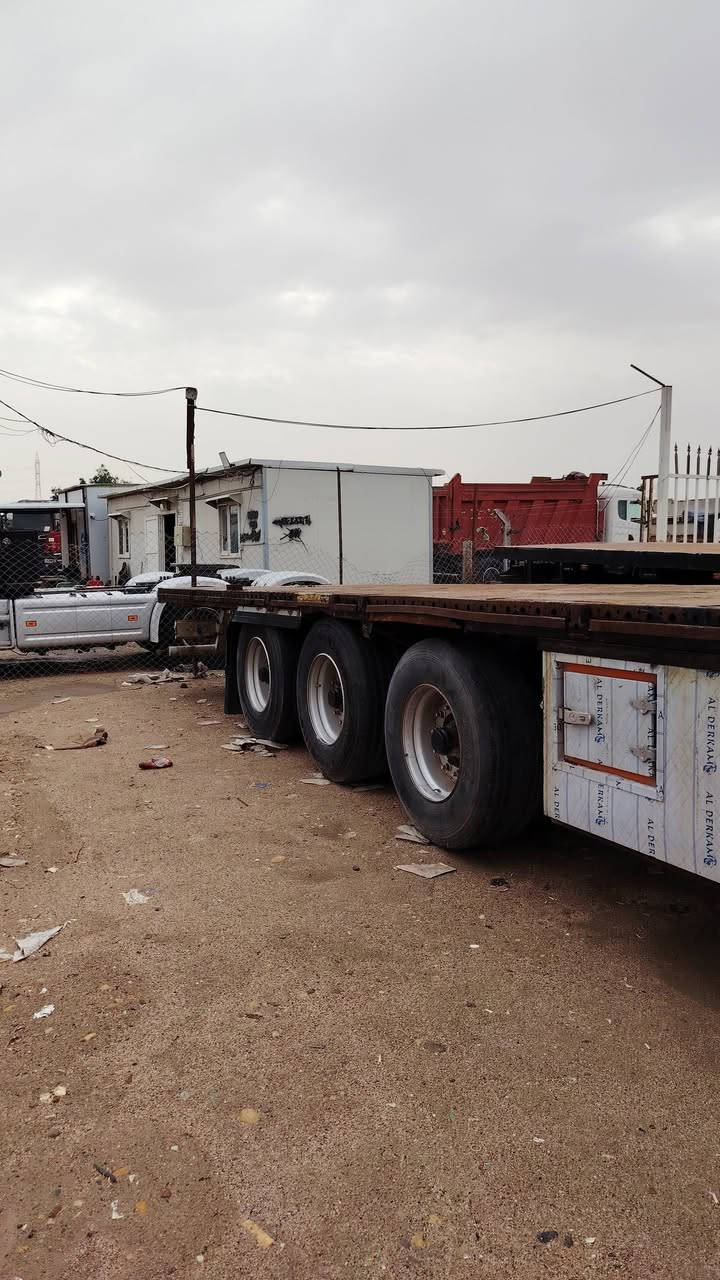 للبيع عربانه كرونه حديث طول 13/6 
ما مشتغله قليل العنوان البصره الزبير المعارض معرض المهدي للأتصال *********** ابو علي ***********
