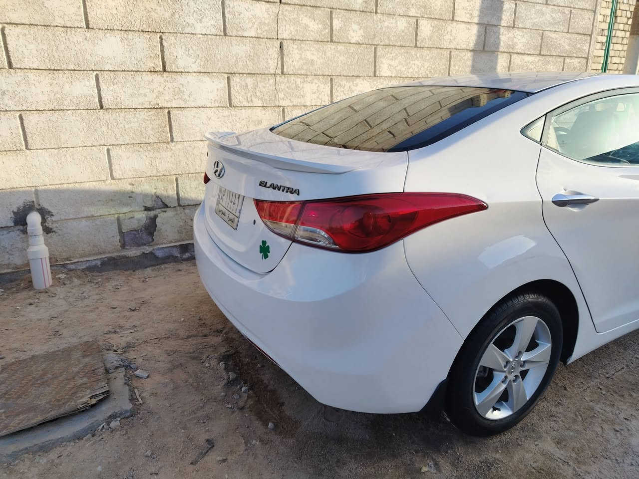 سلام عليكم سياره الانترا خليجي مديل 2012 سياره مكفوله كير ميكنه بدي فقط بارد خفيف بلجاملغ والباقي كفاله مكاني الجزيره باب الهوى رقم الهاتف *********** السعر 115
