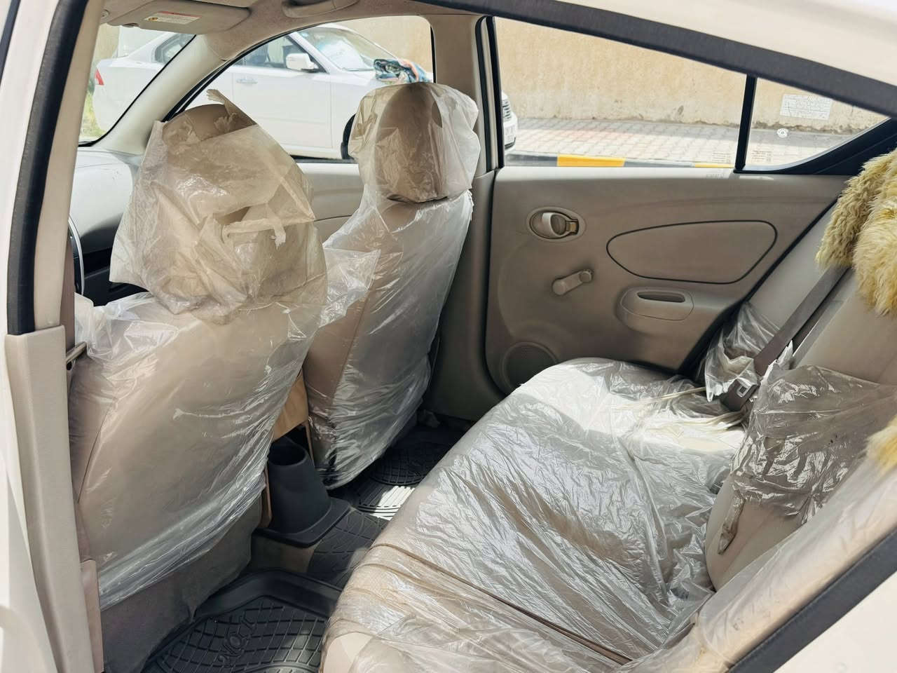 نيسان سني
سلام عليكم 

سيارة للبيع مديل 2018  رقم بغداد بأسمنا 
مكفوله كفاله عامه مكينه و كير مكفولات 
بيها نواعم بسيطه  موضحه بالسونار 
سياره نظيفه و جاهزه 

📍المكان / واسط / مركز المدينه  

‭0771 329 1203‬

‭0780 099 6659‬
