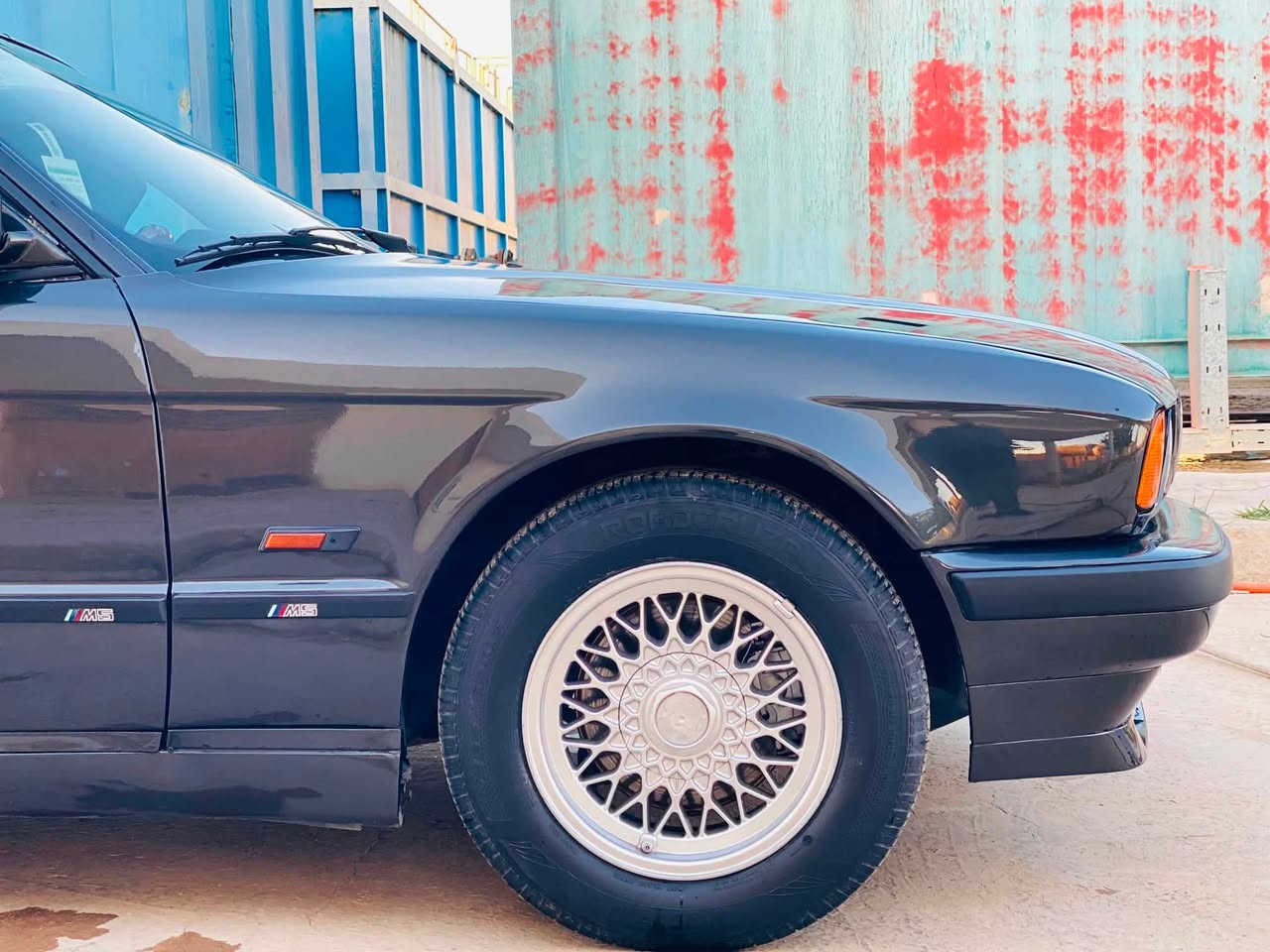مكينه 525 كبس BMWمديل 92
محرك كير صدر تايرات تبريد تدفئه كلو شرط 

كشر شوف العين وبل واقع احلى تايرات جدد صار اسبوع انشدن 

لايتات زنون رقم صلاح الدين دولي شرط التحويل او الوكاله

السعر 60 ويرهم مراوس مكانها بيجي الحجاج 

الهاتف (***********)
