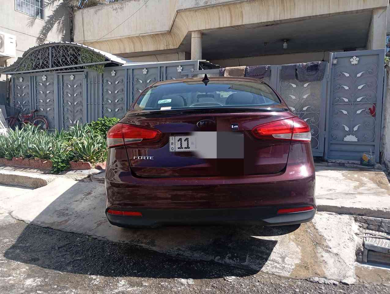 كيا فورتي 2017 كير عادي كير عادي 7 نمر محرك 2000 دوش السيارة جديدة ماشيه 45 الف بسمي. تحويل ثاني يوم ارقام  انكليزي بغداد  تخم تأثير باتري كهربائيات تبريد تتدفه كلها وضع شركه السيارة كامله الحمدلله بدون نقص. بيها ضبغ صفحه اليمنه من امريكا سعرها 110 يعني شدة وعشرة وبيها مجال مكانها بغداد *********** بي واتساب اذا تشوف السعر ميفيدك اتركها والله يرزقك بغيرها واترك كلام طيب Colombo, Sri Lanka
