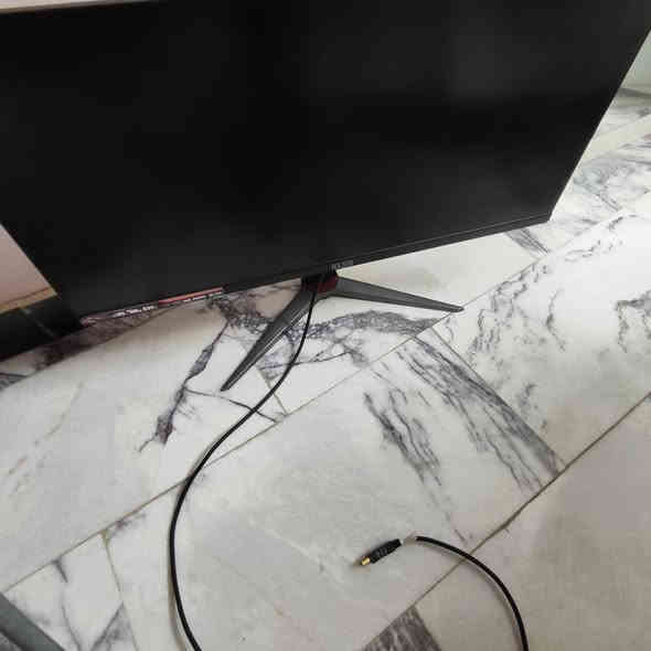 للبيع شاشة UltraWide 1080p – من شركة ELSA
▪️ الحجم: UltraWide
▪️ الدقّة: 1080p
▪️ التحديث (Refresh Rate): 200Hz
▪️ الحالة: نظيفة وشغالة 100% بدون أي مشاكل
▪️ الاستخدام: خفيفة، مناسبة للألعاب والمونتاج وتعطي مجال رؤية واسع ومريح
▪️ اللون والصورة: واضحة وثابتة، أداء ممتاز للهرتز العالي

السعر: 180,000 دينار
• بيها مجال بسيط بالسعر للجاد فقط

الموقع: بغداد – الدورة / حي الأثوريين
للتواصل: ***********
