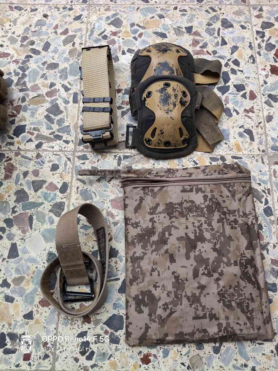 غراض عسكرية سعر مناسب شلع بدون عمله ب 50 الف قفل سعر اخو البلاش درع نضيف مرتب جعب داخليه وخارجيه حلو مشلح 
مطري عسكري جديد 
كسارات 
نطاق رفيع 
نطاق عريض اصلي 
جفوف صوف 
كلهن شلع ب 50 الف قفل مكاني بغداد الحسينية بالبداية قرب مطعم الامير على الشارع قريب كلش الشراي يجي خاص او يتصل هذا رقمي ***********
