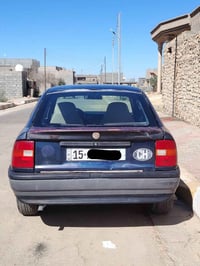سياره اوبل فكتره للبيع  موديل 1991 محرك 2000  السعر 22 وبيها مجال  للس...