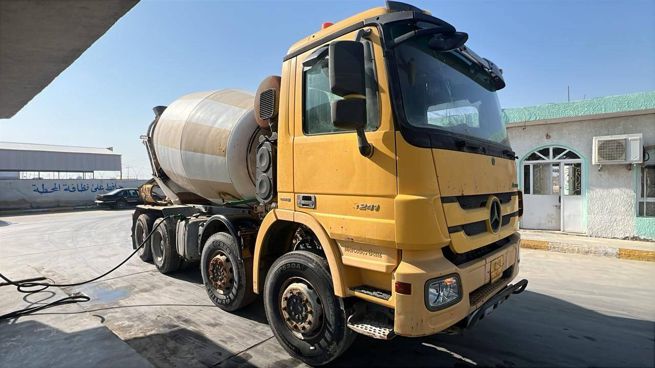 السلام عليكم خباطة موديل 2009بلادي 10متر الجدر مالته سيبأ گير كهربائي الخباطة ما معله شرط تحويل السعر 6دفاتر  و70ورقة  وبي مجال اتصال عبر الارقام التالية
***********
***********
***********
