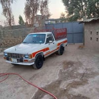 سيارة • ربيعه