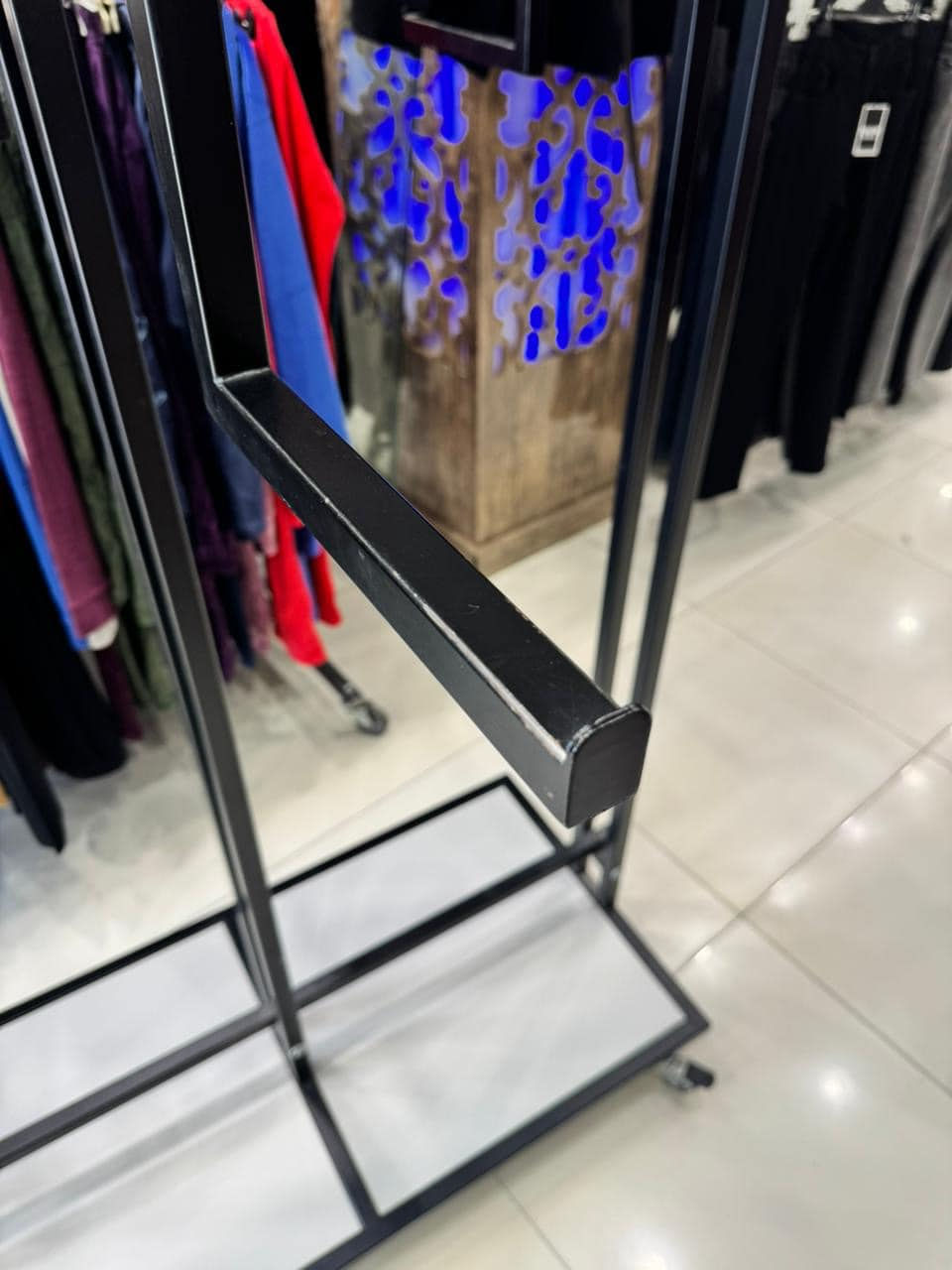 استاند ملابس 
***********
***********
