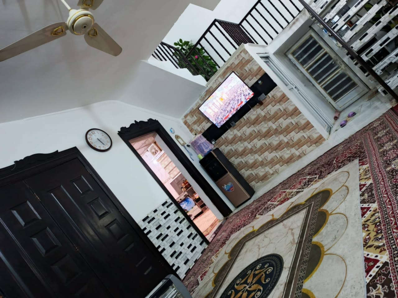 دار للبيع طابو صرف مساحه 200م يتكون من4نوم و هول وستقبال ومطبخ وصحيات ارضية كاشي صب مسلح العنوان حي المهندسين خلف مدرسة النجوم شارع عريض للاستفسار الاتصال ***********
***********
