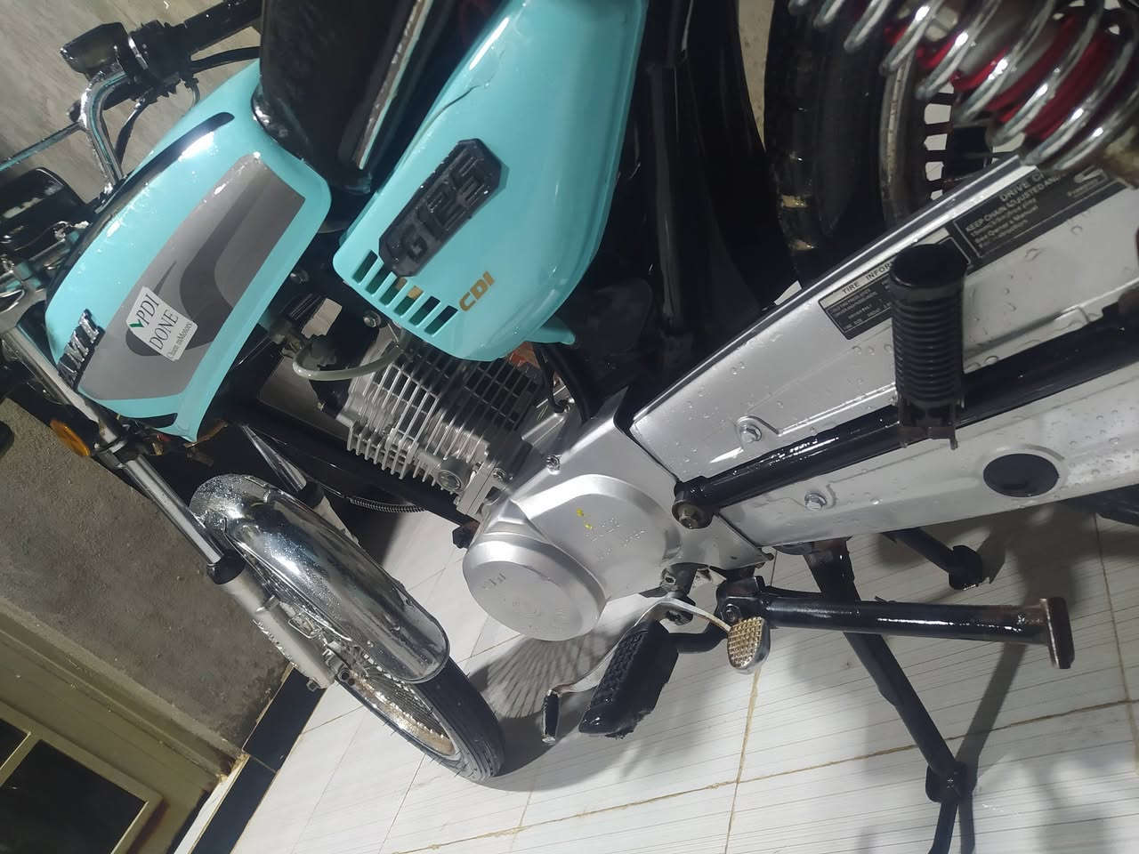 السلام عليكم للبيع دراجه سونك موديل 2023حلوه ونضيفه مثل مشوف مكينه تروح بيهه للبصره  السعر 550وبيهه مجال اوراق الدراجه مكاني حله حي العسكري شارع 30 متواجد فيس واتصال ***********
