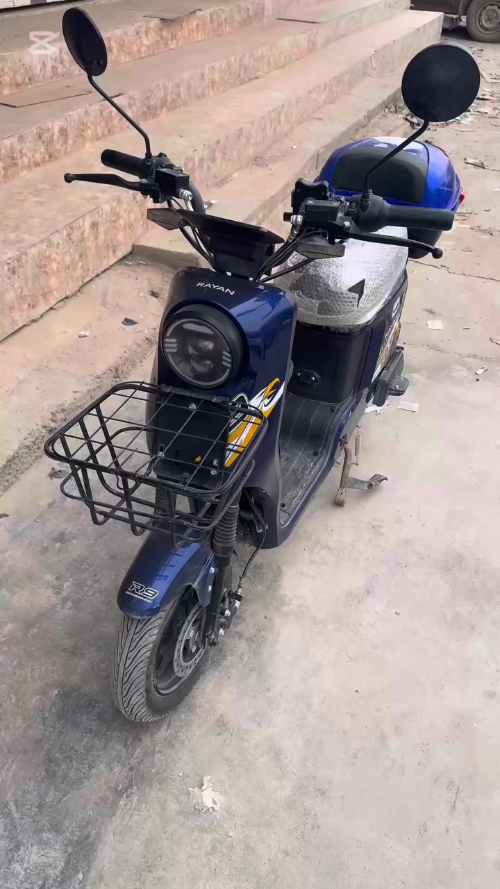 للاستفسار الاتصال / ***********
