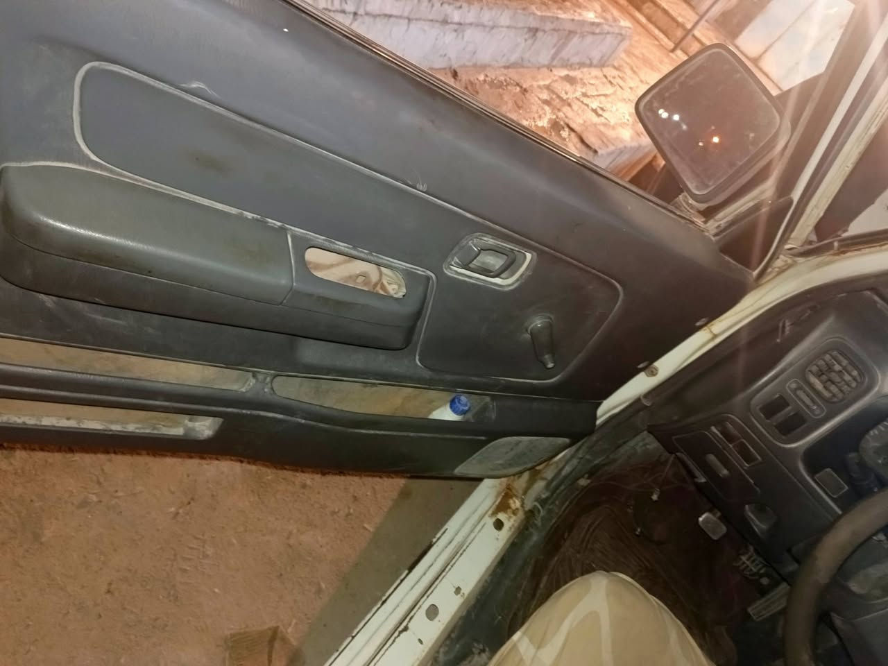 نيسان شبوط 2002.
رقم 49 أ مميز بسمي 
البصرة قضاء الزبير
السعر 75وبيها مجال قليل 
***********متواجد فيس واتساب
