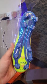 أصلي • F50 • مقاس 40