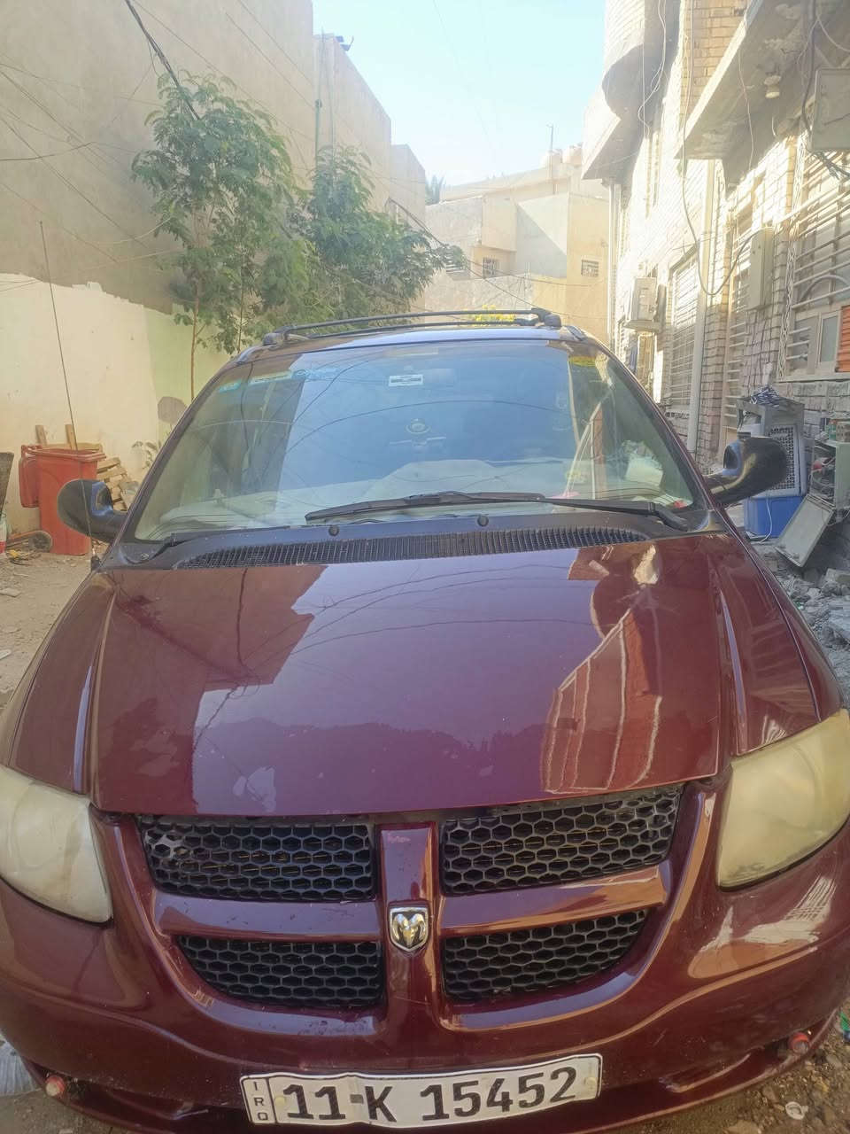 السلام عليكم دوج كرفان موديل 2001  رقم بغداد انكليزي صبغ أثر جراد وتصوير موجود قبل صبغ وبعده فقط جراد بدون اي ضربه محرك 3300 للاستفسار ع رقم *********** موقع بغداد الطوبجي
