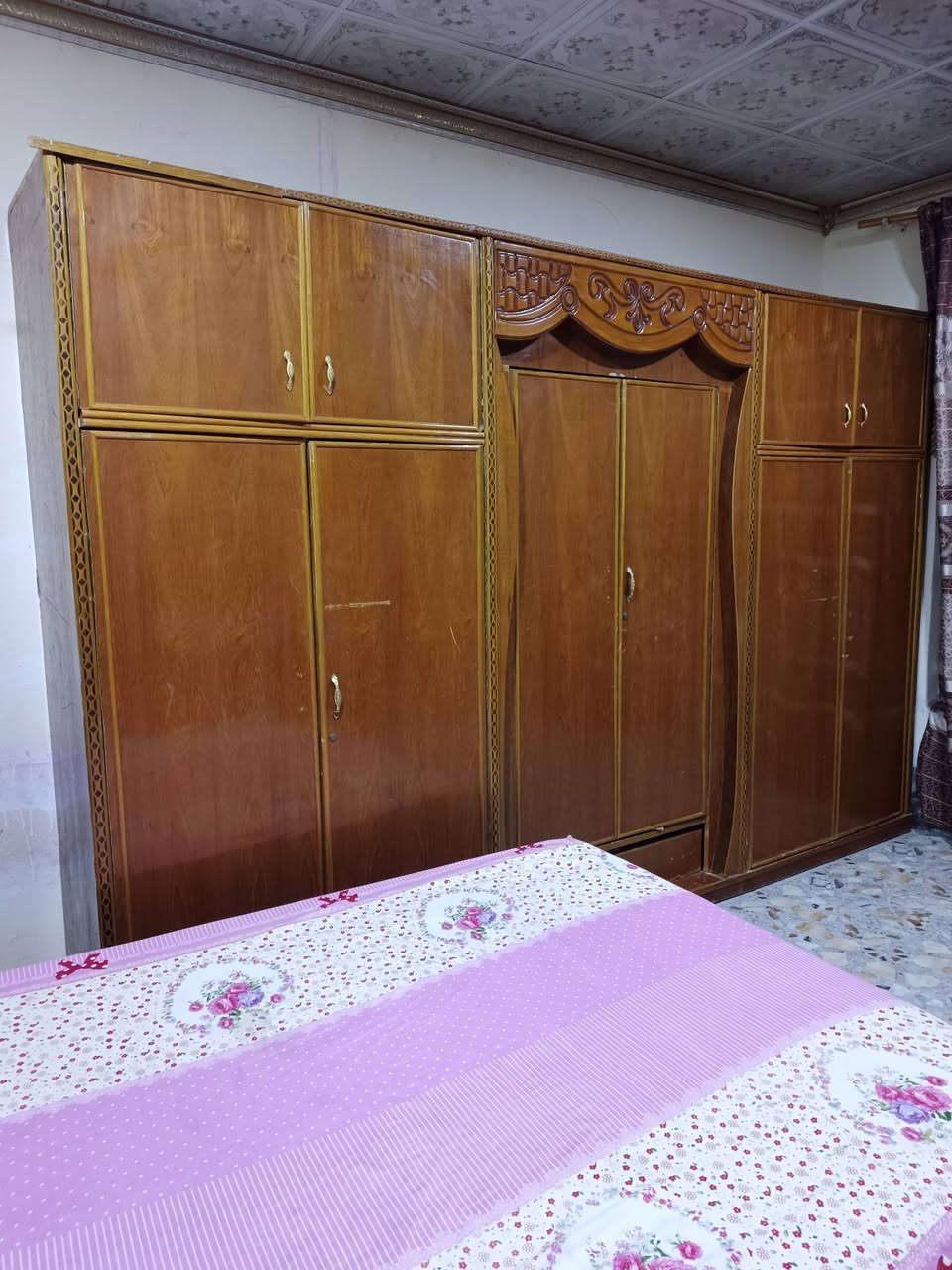 @إشارة 
غرفه نوم حطاطه كنتور 6 بوب مع 4 ملاحق ومجر وزاويه باب وحده و3ملاحق وزاويه جربايه نضيفه مابيه شخط غرفه كلش نضيفه مكاني بعقوبه تقاطع الساده ***********
