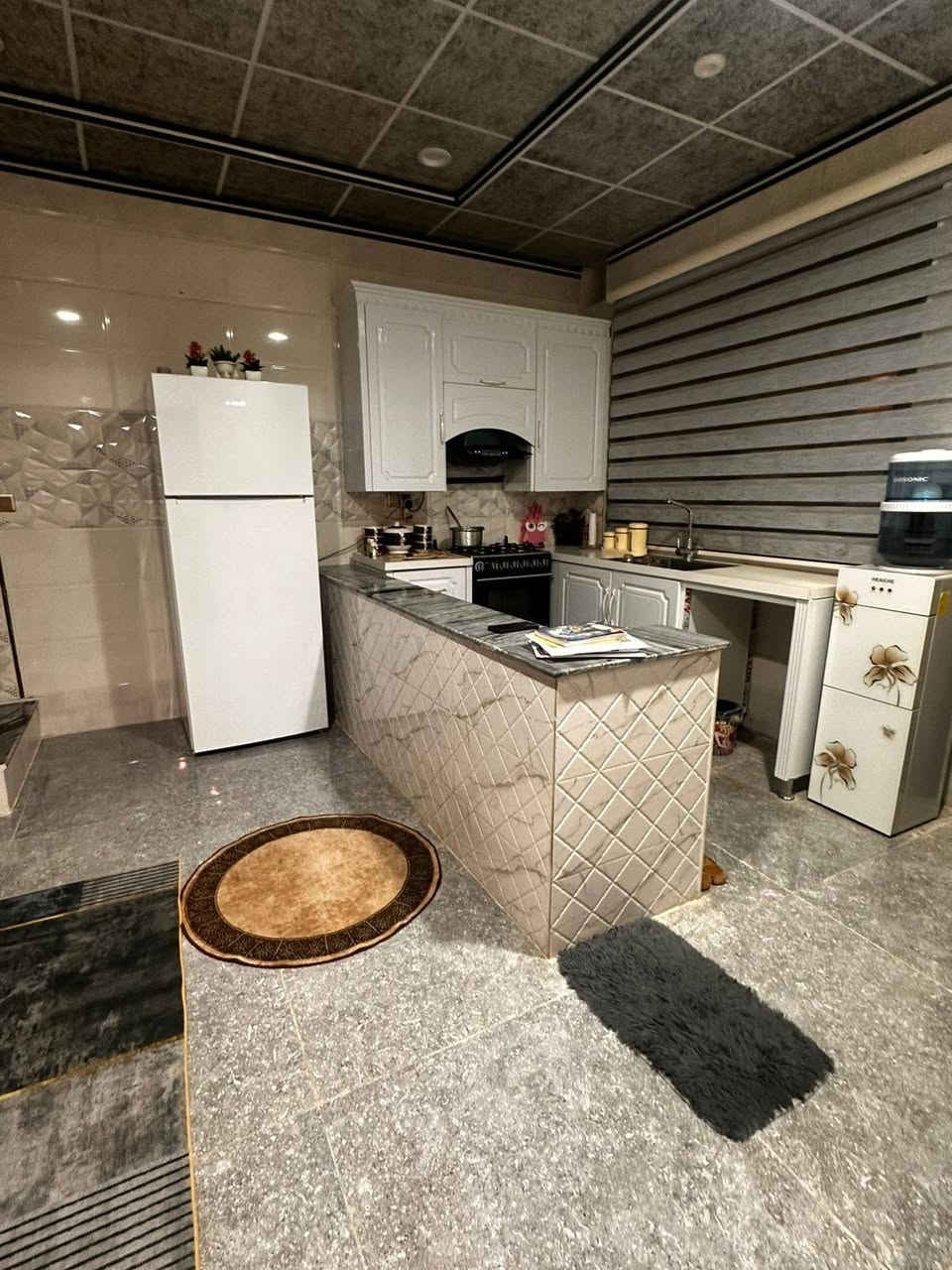 دار طـابـقين للـبيـع 🏠
سعر مناسب فرصة 👍

بناء الدار حديث جديد 🏡
المـوقع بمـنطقة هـادئة 📍

حي الـكندي الـثانية 58📍
موقع مقابل جامع مقبل📍

سند طابو زهور 📃
شـرط الـتحويل 👍

مساحة 100 متر 📏
الــواجـهـة 8 مـتر 📏

اتجاه الدار شروق ☀️
الـشـارع 12 مـتر 🛣️

الطابق الاول ☝️
يـحتوي الدار على غـرفة نوم
+ غـرفة اسـتقبال + صـحيات
+ صـالة مفتوحة على المطبخ

الطابق الثاني ✌️
غـرفة نوم كبيرة + غرفة صغيرة
+ صحيات + سطح ناصي وعالي

رابط قناة التليكرام 👇

https://t.me/makteb_alsanabil

( السعر 150 مليون قابل للتفاوض)

عــندك عـــقار تريد تبـيعه ؟؟
للـترويج والاعـلان عن عـقارك
يــمكـنك مــراســلة الــصفـحـة 
او الاتــصال عـلى الارقــام 👇

***********
*********** 
***********

لــدينـا الــمزيـد مـن الـعـروض الـممـيـزة 👌
اذا كان لديكم اي اسـتفسار او اسـتشارة 🖐️
يـمـكنكـم مـراسلة الـصفحة بشكل فوري ✉️

#_مكتب_السنابل_للعقار
#_الموصل
#_حي_الحدباء
#_حي_الكندي_الثانية_58
