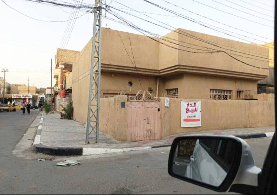 بيت للأيجار حي الوفاء شارع عشرين قريب اسواق ارخصلك واسواق البيت السعيد مساحة 100م  يحتوي على استقبال غرفه مطبخ صحيات طارمه 
***********
