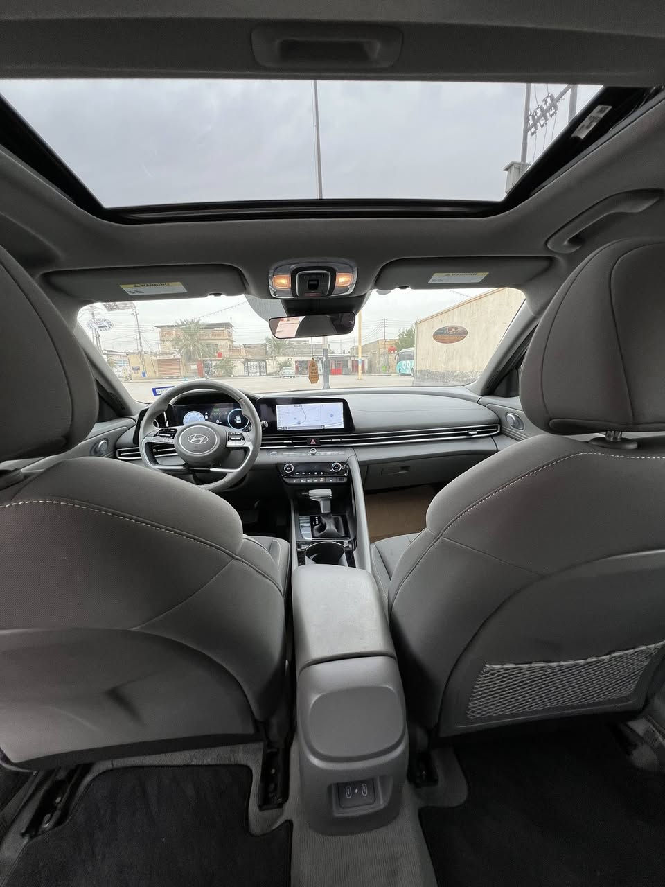 السلام عليكم هونداي النترا 2024 لون.  نفطي دخول جديد  للبيع فقط.
اصدار سنويه 2025/2/9 
نافذه لغاية 2031/2/9 
هزه وترقيم جديد 
نص قطعه صبغ جاملق امامي 
بدون لا دواخل ولا اي ايرباك 
صور. الحادث مرفقه بالمنشور
سعة المحرك:- 2000دوش
🔘 عداد المشي. 24m
🔘الموديل 2024
🔘 فتحه سقف 
🔘 الون نفطي مميز 
🔘شاشة دجيتل متصلة بلكامل
🔘بصمة تشغيل 
🔘بصمة أبواب
🔘 سايد بريك بصمه 
🔘بصمة صندوق 
🔘تشغيل عن بعد
🔘رادار امامي رادار خلفي وجانبي
🔘مانع تصادم بريك ذكي 
🔘مدخلين شحن واوكس
🔘تبريد بيانو منفصل
🔘دشبول لد بلادي الوان
🔘كاميرا خلفية دوارة
🔘كراسي تدفئة 
🔘مانع تصادم  
🔘حساسات اطارات 
🔘مثبت سرعه Cross
🔘اضوية اماميه LED
🔘نضام ترحيب عند الاقتراب 
🔘مانع انزلاق 
🔘تدفئة بالكشنات
🔘تدفئة ستيرن 
🔘دخول ذكي 
🔘نظام قيادة ذاتية 
🔘انارة اضوية اوتوماتيك
🔘نظام GPS + خرائط 
🔘3 أنظمة قيادة (eco,Nor, sport) 
🔘شاشة اعطال الكترونية 
🔘زر عرض الكاميرا
🔘شحن واير ليس
اذا شراي حقيقي  اتصل واتساب ابواحمد وانشاالله مااقصر بسعر 
 ***********

