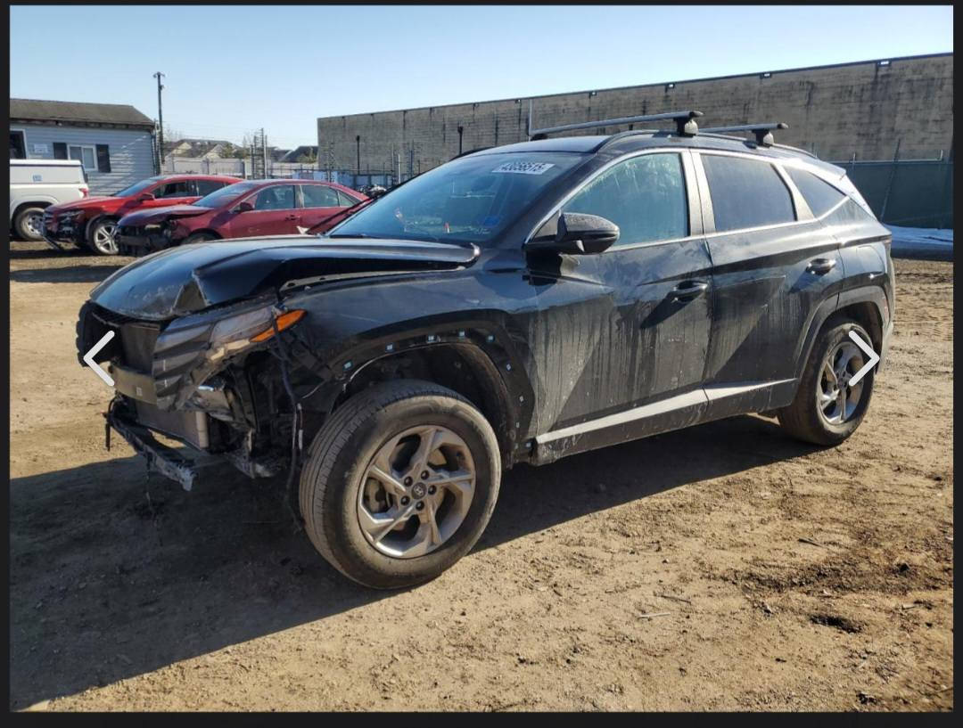 #للبيع #للمراوس 
هونداي توسان وارد امريكي بدون رقم 
موديل 2023 
حادثها فقط تبديل بنيد ودعامية 
مواصفات SEL  يعني فول بدون فتحة 
رادارات -كامرة دواره - كرسي كهرباء  تدفئه مقاعد تشغيل عن بعد بصمه بصمه ابواب شاحن وايرليس شاشه كاري بلي فول تحكمات ستيرن اوتوستوب  واوتو هولد انظمة قيادة جنطة كهرباء وبيها بعد موصفات 
مكان السيارة بابل مركز المدينة 
                             ترهم مراوس 
                   للاستفسار ***********
                     تواصل واتساب او ماسنجر 
                   علق بتم ويجيك سعرها خاص
