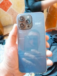 عندي المبايل ايفون 15 برو كوبي سعره 40 قفل 07734402789