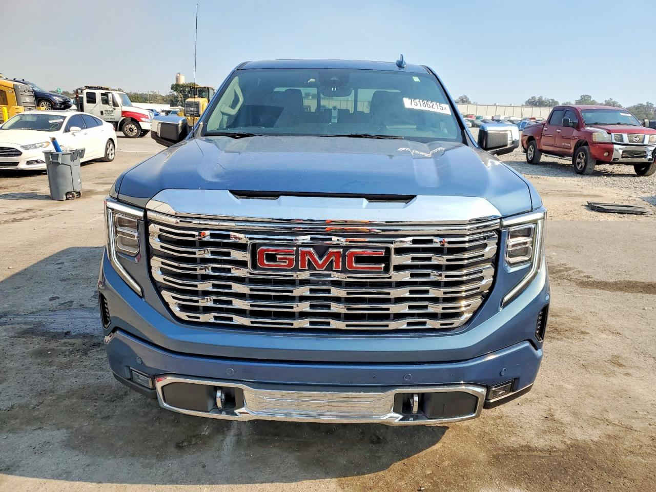 🚨 تنويه مهم
هذه السيارة معروضة في المزاد الأمريكي 🇺🇸
والمزايدة والشراء تتم عن طريق مكتب الباخرة للمزادات 🇮🇶
🔥 تدخل بكتاب الشهداء
───────────────

🚗 السيارة: 2025 GMC Sierra
📅 تاريخ المزاد: 16/02/2026
🚢 الشحن: $2,267 (umm_qasr)
📏 المسافة: 5,706 ميل
🔧 المحرك: 5.3l 8

───────────────

🔥 مجاناً مجاناً مجاناً
📄 تقرير كارفاكس مجاني بدون أي مقابل
───────────────

🚗 سحب السيارة خلال 24 ساعة من وقت التسديد
💸 حسابات مخفّضة وعمولات أقل من السوق
───────────────

🚢 الشحن متوفر من:
🇺🇸 🇨🇦 جميع الولايات الأمريكية والكندية
➡️ شحن مباشر إلى العراق
➡️ العقبة – جبل علي – ميرسين
───────────────

🛃 تخليص كمركي كامل من ميناء أم قصر
🏔️ تخليص كمركي إلى إقليم كردستان
🇯🇴 شحن مباشر إلى عمّان (العقبة)
🇹🇷 شحن إلى ميناء ميرسين – تركيا
───────────────

🏢 فروع الشركة:
📍 الفرع الأول: بغداد – السيدية – الإعلام
📍 الفرع الثاني: الإمارات العربية المتحدة – الشارقة – الصناعية 4
───────────────

👥 مجموعة البيع والشراء:
https://www.facebook.com/share/g/17pXXBgeeU/?mibextid=wwXIfr

───────────────

🎵 TikTok:
https://www.tiktok.com/@al_bakhera?t=8qGOLioZlVE&_r=1

───────────────

📞 للاستفسار والتواصل:
+9647739115599


**إذا كنت صاحب هذا الإعلان وتريد حذفه لأي سبب، رجاءا أرسل رسالة إلى الدعم الفني**