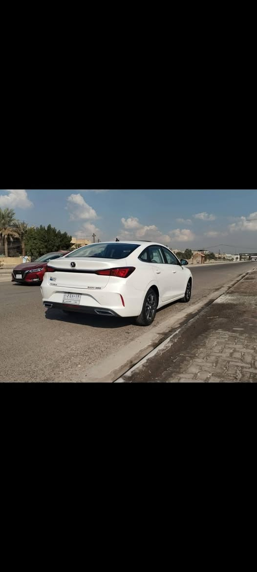 شانجان ايدو موديل 2023 للبيع او المراوس
رقم بغداد مطلوبه اقساط للشركه باقي عليها ٦٠ ورقه تسديد للشركه كل شهر ٣٥٠ دولار 
سعر البيع ٨٥ وبي مجال
مكفوله بدون صبغ بس بيها طخه موضحه بالصور بعدني مصبغتها
ماشيه ١٤٣
مواصفاتها
فتحه سقف
بصمه تشغيل وأبواب وتشغيل عن بعد
ويل كب حجم ١٦
تحكمات ستيرن وشاشه وكامره خلفيه
تبريد قطعتين
كشنات جلد
السياره جاهزه بدون نقص كل صيانتها بالشركه
مكاني بغداد الدوره او حي الجهاد
*********** واتساب
