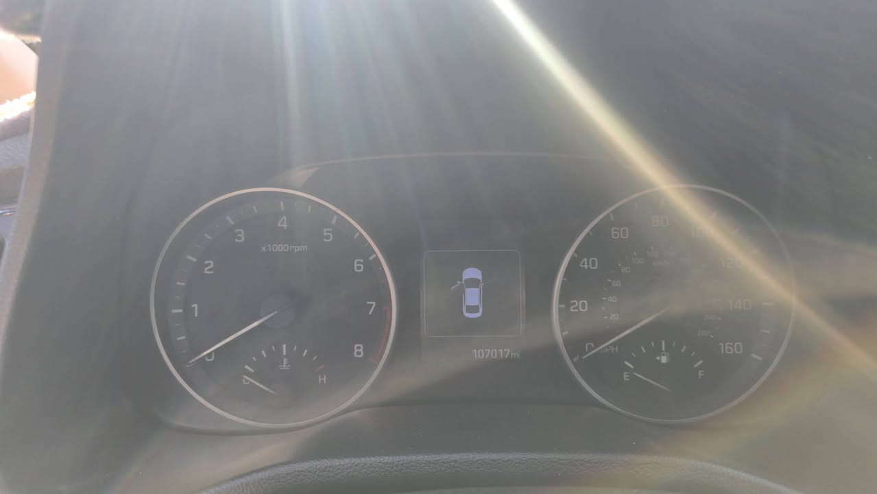 سلام عليكم
🚗 للبيع هيونداي إلنترا 2017 فول مواصفات 🚗
سيارة نظيفة جداً استخدام شخصي ومحافظ عليها.
✔️ اللون: سلفر
✔️ فول مواصفات
✔️ فتحة سقف
✔️ شاشة + كاميرا خلفية
✔️ بصمة تشغيل ودخول
✔️ تحكم ستيرن + مثبت سرعة
✔️ ممشى 109 ألف ميل
✔️ محرك مبدل جديد
✔️ تبديل قطعة وحدة فقط (البنيد) أثر تخريب وليس حادث
الميكانيك ممتاز، السيارة جاهزة للفحص بأي مكان تختاره 👌
يرادله ترتيب فقط البنيد صبغ لان جارد والدعاميه شويه مكسره والجامه الاماميه بيه فطور شي بسيط 
سعرها 125 وبيه مجال 
العنوان بغداد 
رقم الهاتف / ***********
