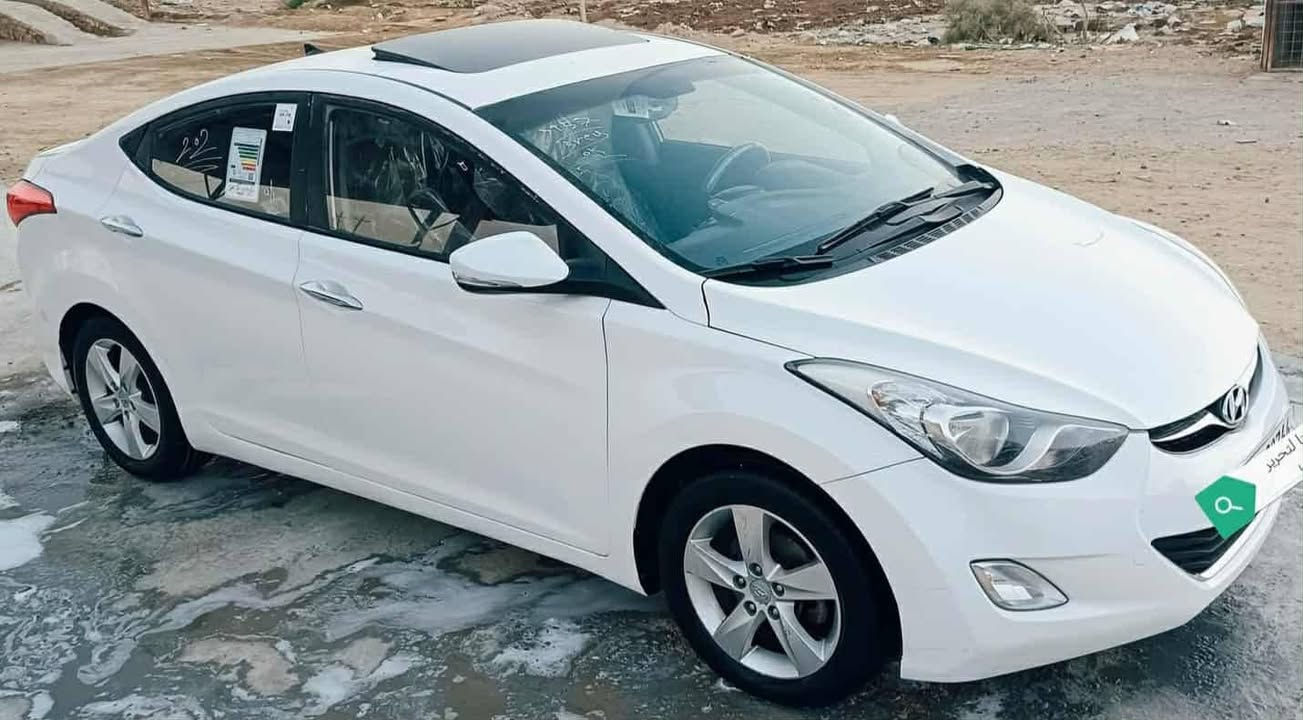 السلام عليكم
النترا ادوات موديل 2014  مكينه  كير حداديه كارتون دواخل جلد تدفئة بالكشنات حساسات خلفيه شاشه كامره فتحه سقف تخم تاير جديد السعر 55$ بابل للتواصل ***********
