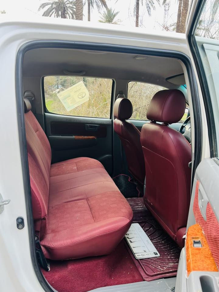 السلام عليكم عذاري موديل ٢٠٠٩ 
رقم بغداد تحويل ايمت ما تريد 
كير محرك صدر تايرات تبريد 
كير اتوماتيك بيها فقط تكحيل بارد 
سعرها ١٧٥ وبيها مجال ***********
