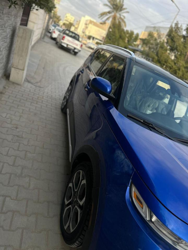 سلام عليكم
كيا صول وارد امريكي للبيع موديل 2021 محرك 2000 دوش السيارة فول مواصفات عدا البصمة والفتحة  
رقم السيارة اربيل تريد تحويل تريد وكالة 
وحادث السياره موجود بالمنشور ماشيه 59 الف ميل 
السيارة عارضه بـ 118$ وبيه مجال 
مكان السيارة بغداد حي القاهرة ***********
